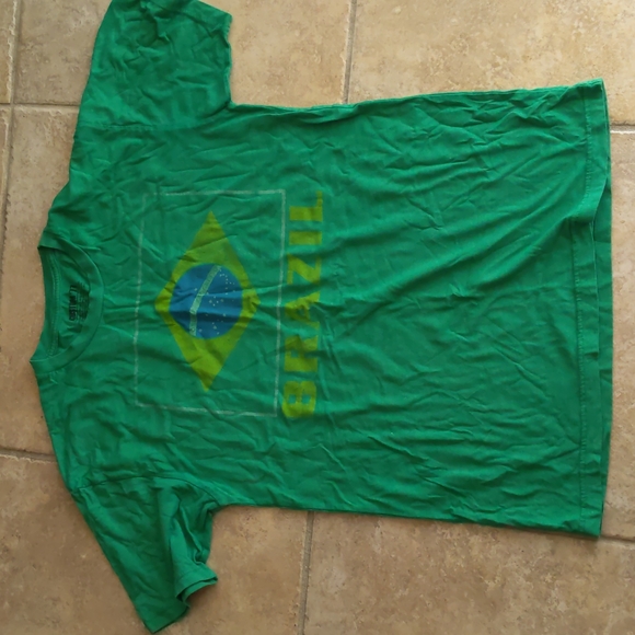 Brazil T-Shirt - Picture 2 of 3